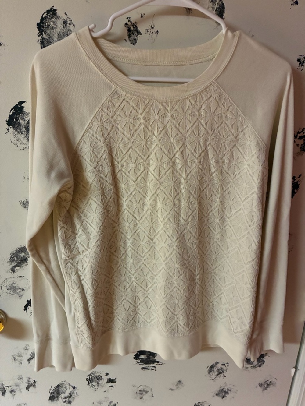 Eddie Bauer Cream Textured Crewneck Sweater